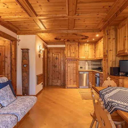 Casa Lacedel 2, On Slopes Lägenhet *