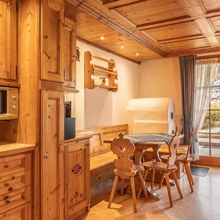 Casa Lacedel 2, On Slopes Lägenhet