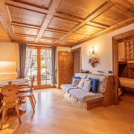 Casa Lacedel 2, On Slopes Lägenhet